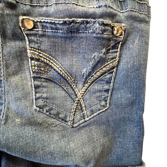 Wallflower Shorts Women 0 Low Rise Distressed Patches Patriotic Stretch (W26 L2) - Picture 15 of 16